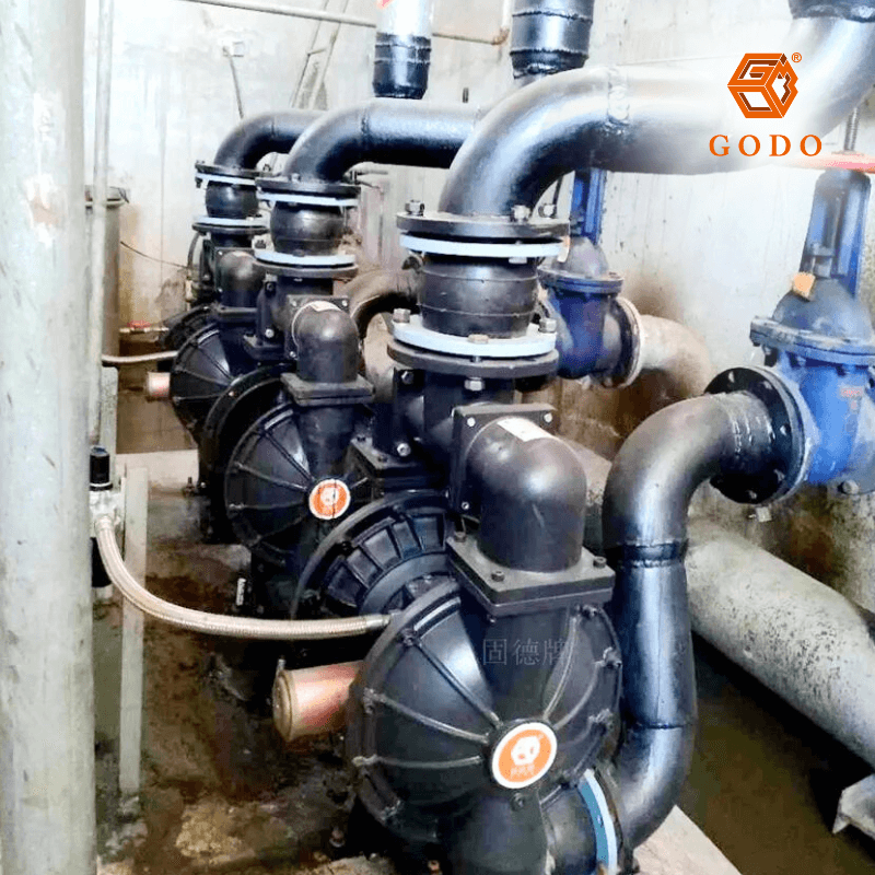 Bơm xử lý nước thải thân gang