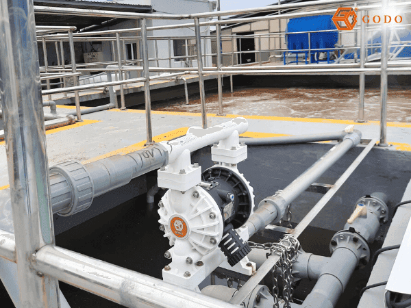 Máy bơm màng GODO